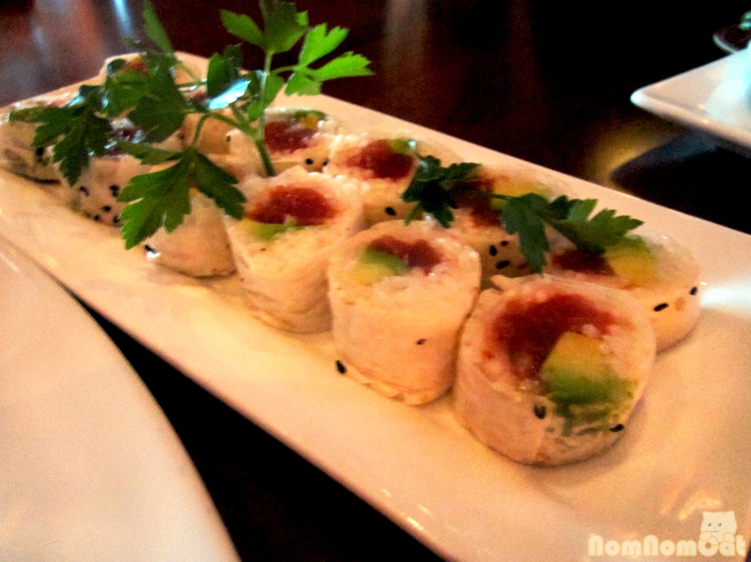 Tuna & Avocado Sushi Roll